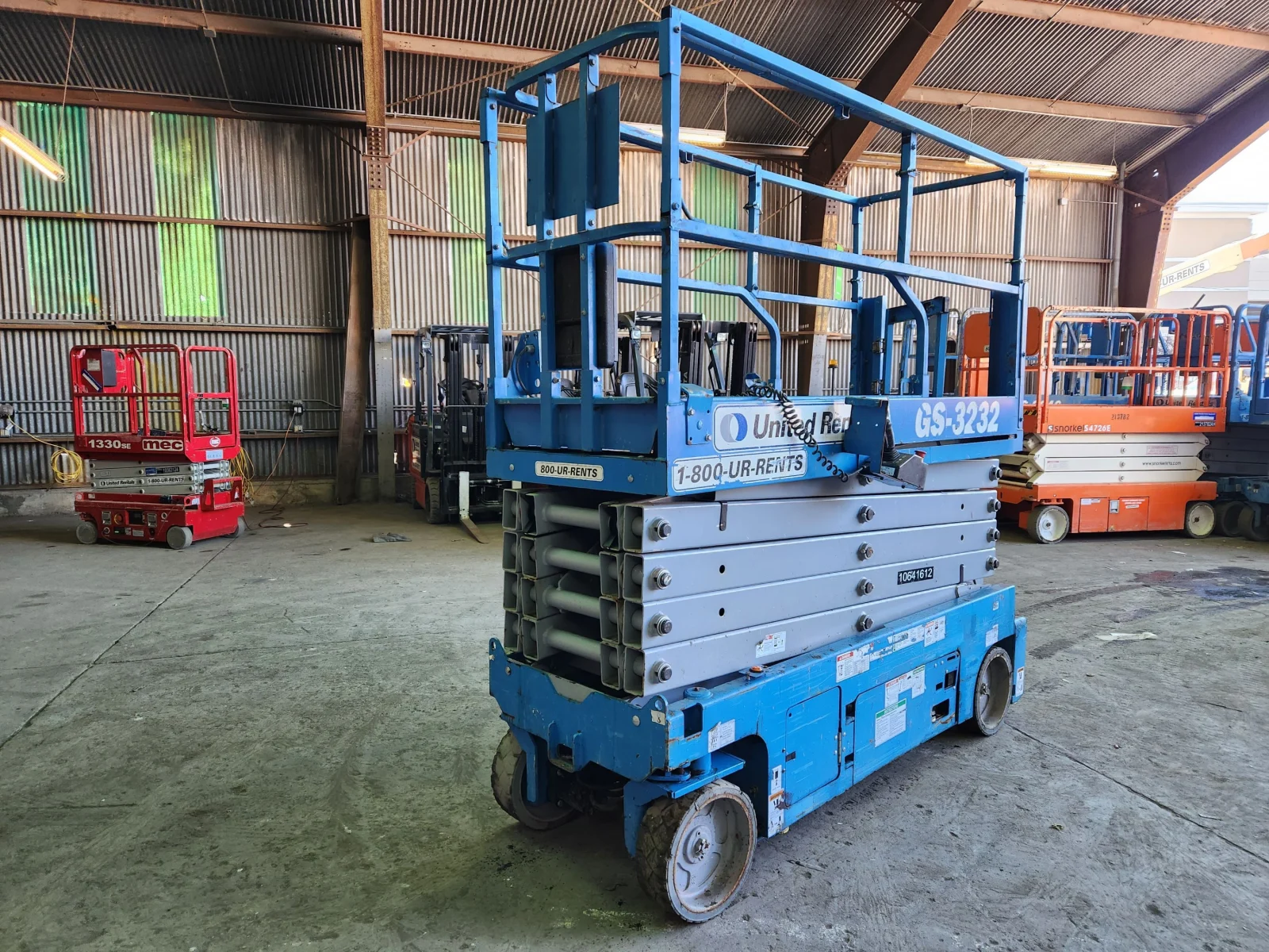 2017 Genie GS-3232