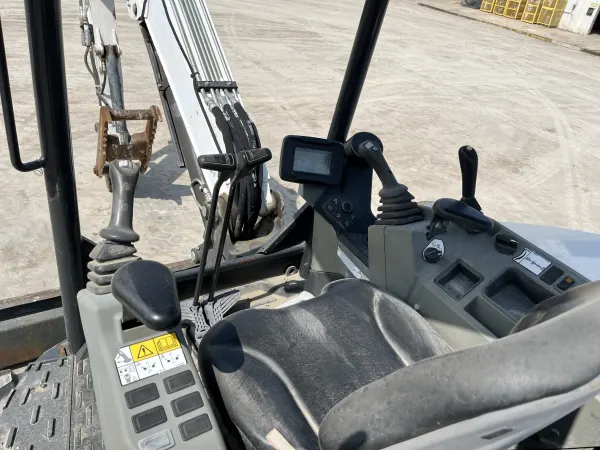 2021 Bobcat E50