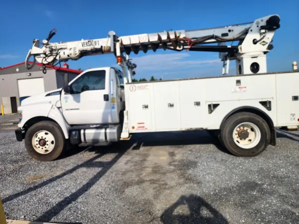 2019 FORD F750
