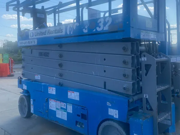 2017 Genie GS-3232