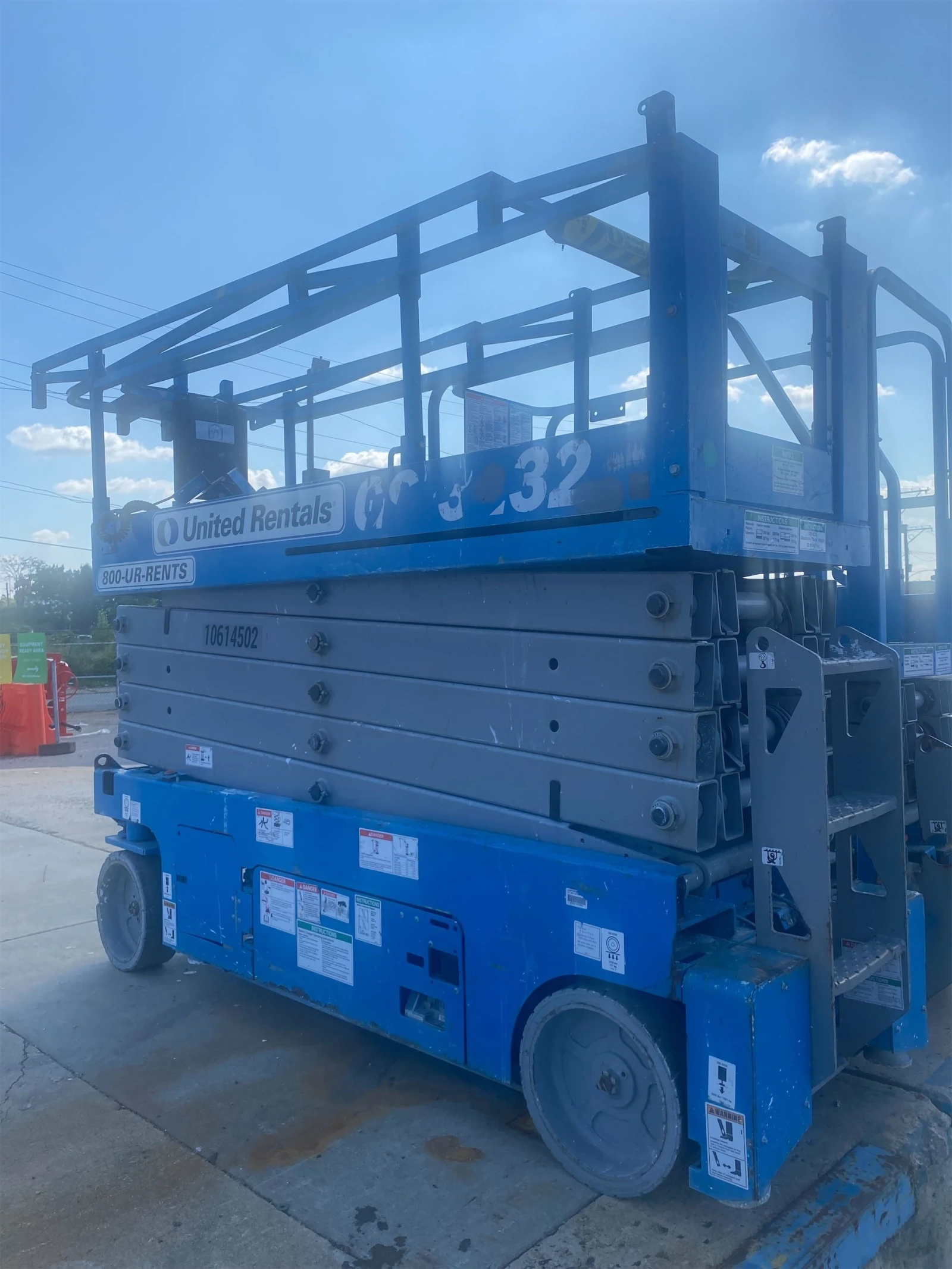 2017 Genie GS-3232