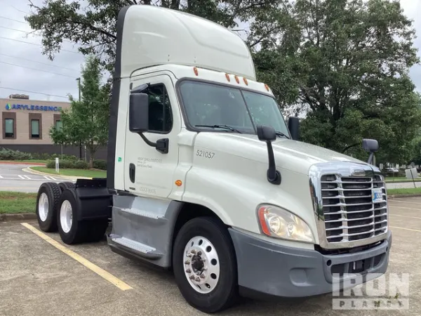 2018 Freightliner Cascadia 125