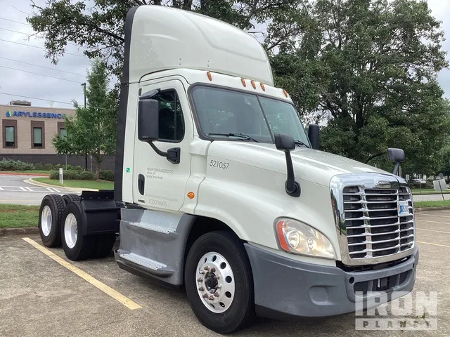 2018 Freightliner Cascadia 125