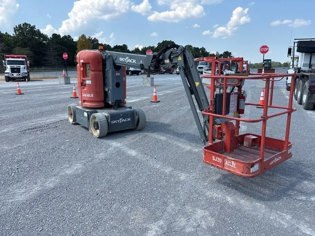 2017 Skyjack SJ30ARJE