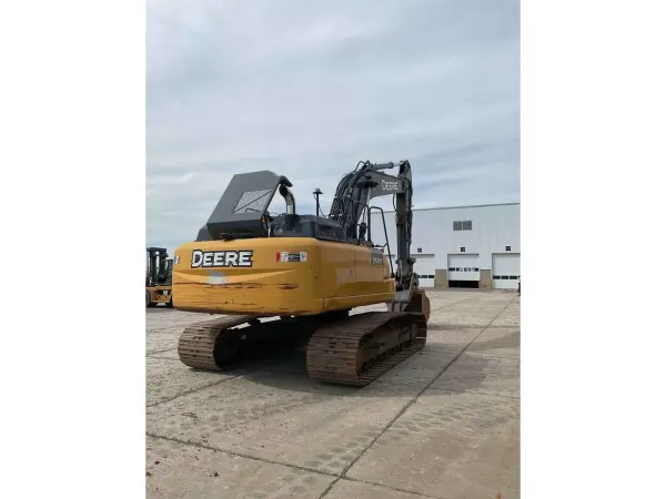 2020 John Deere 250G LC