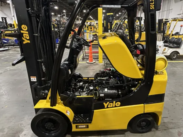 2018 Yale GC050LX2