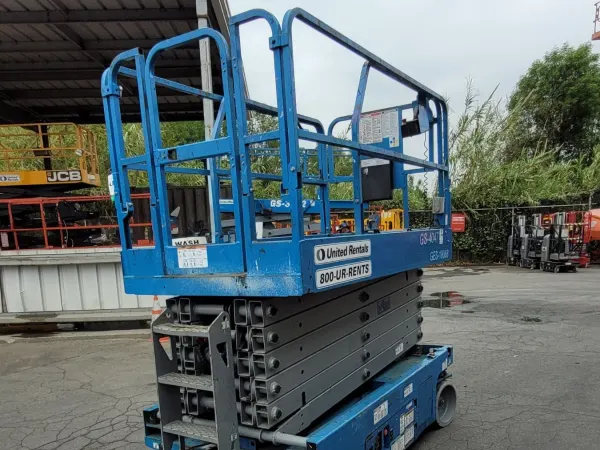 2018 Genie GS-4047