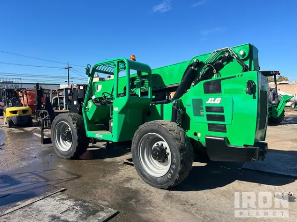 2016 JLG 10042
