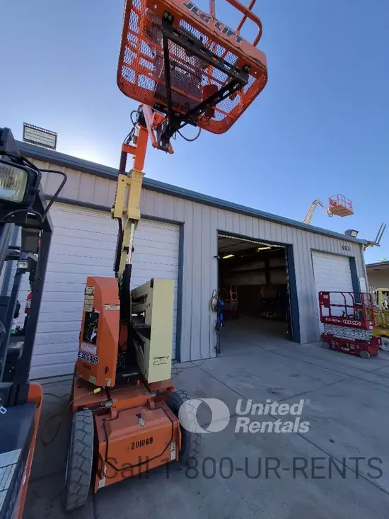 2018 JLG E300AJP Articulating