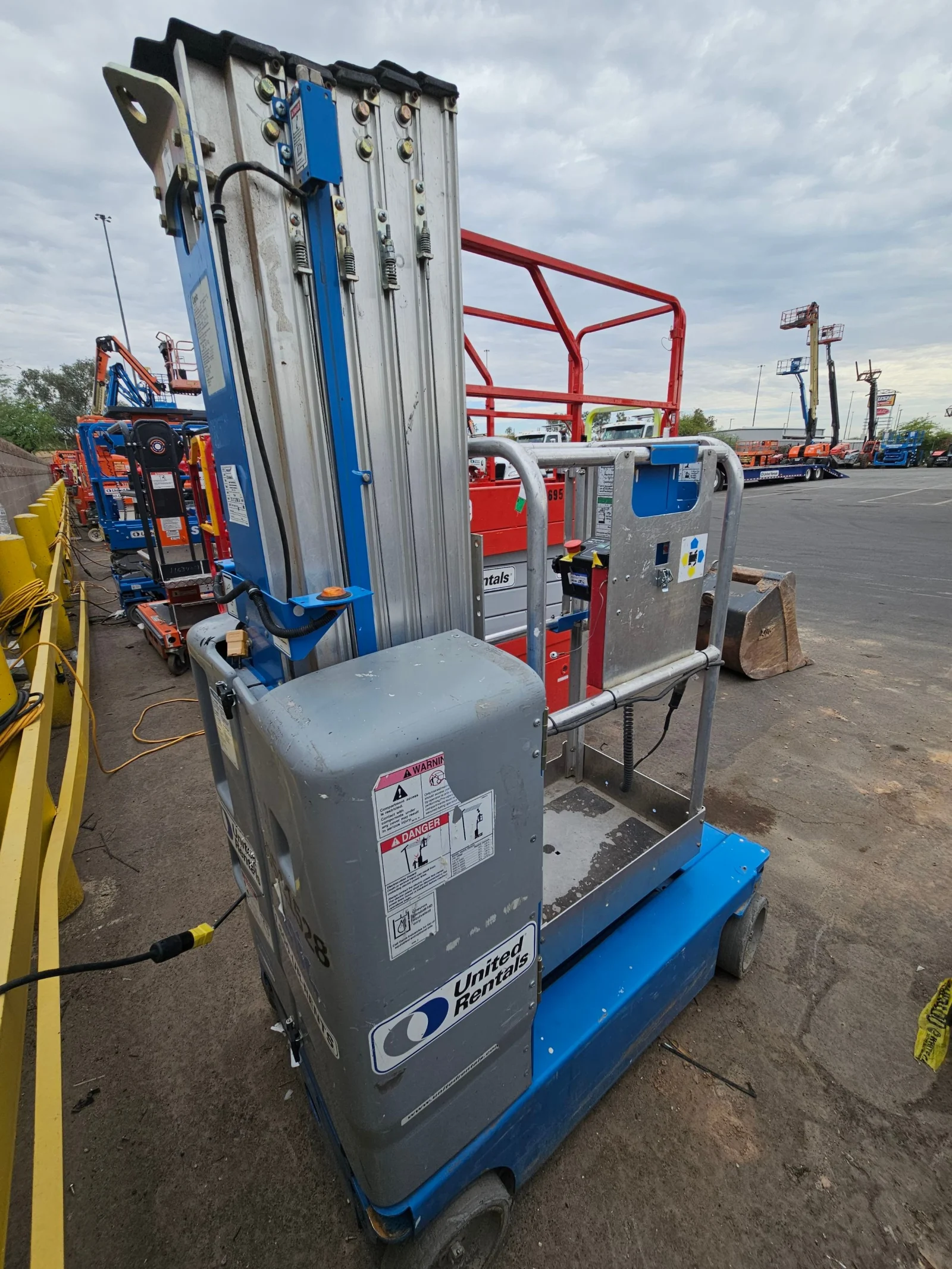 2016 Genie GR-20 Self-Propelled One-Person