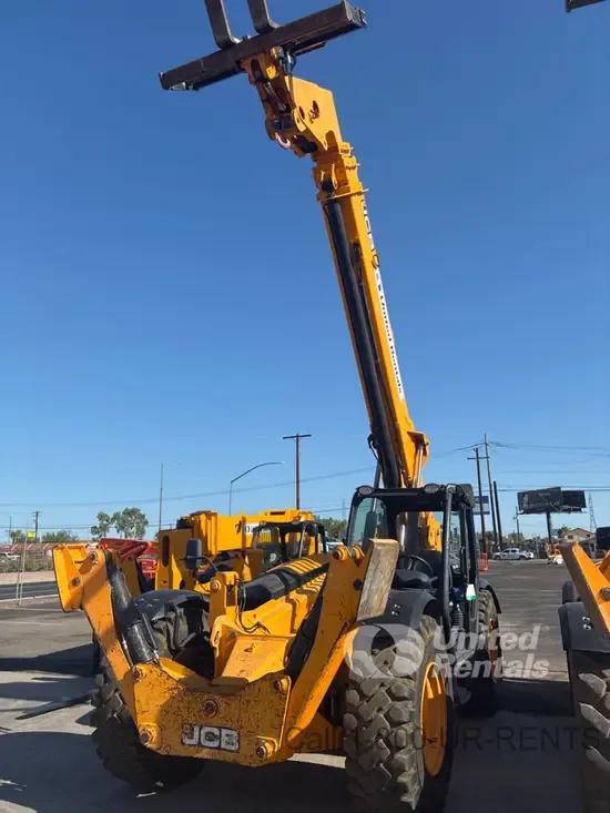 2019 JCB 510-56
