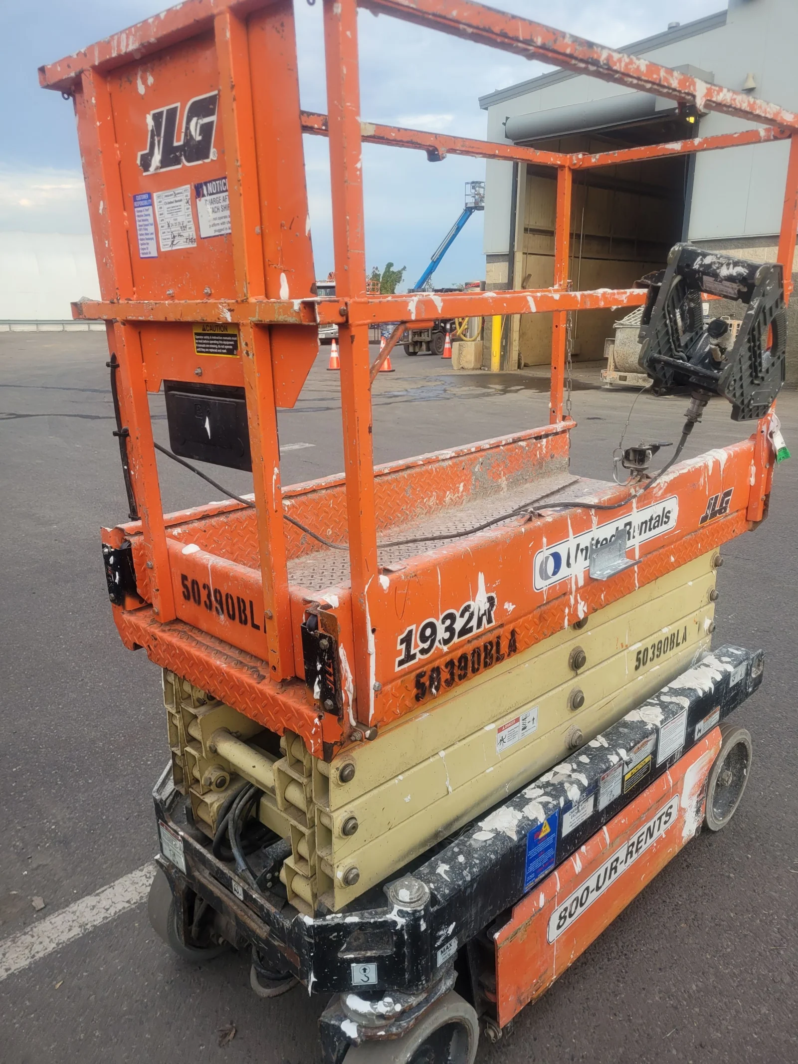 2017 JLG 1932R