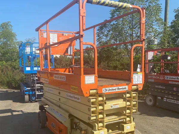 2016 JLG 3246ES