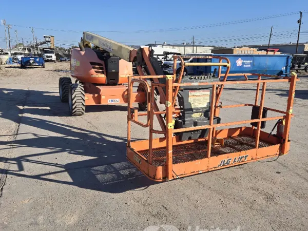 2017 JLG 600AJ Articulating