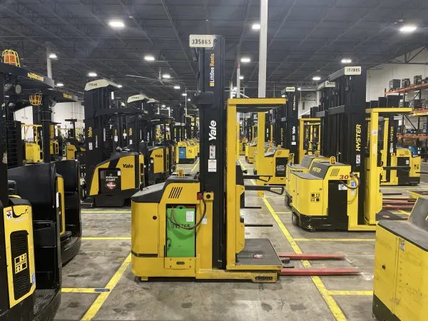2013 Yale OS030BF