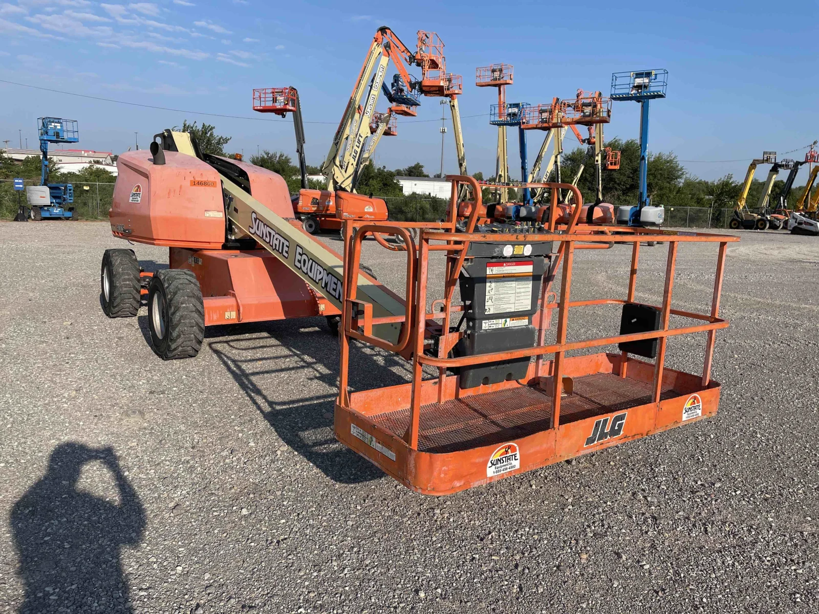 2015 JLG 400S