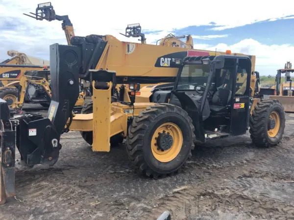 2015 Caterpillar TL1055C