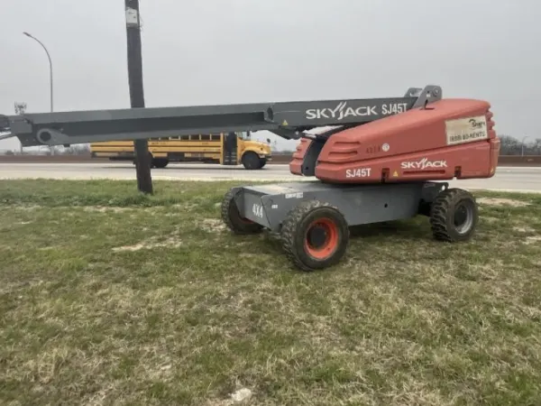 2017 Skyjack SJ45T+