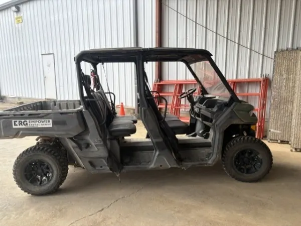 2019 Can-Am Defender