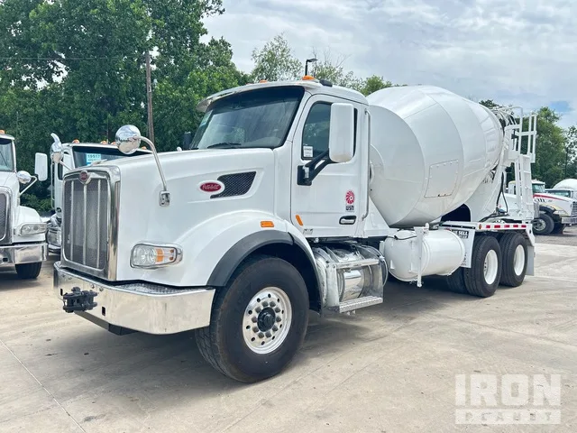 2017 Peterbilt 567