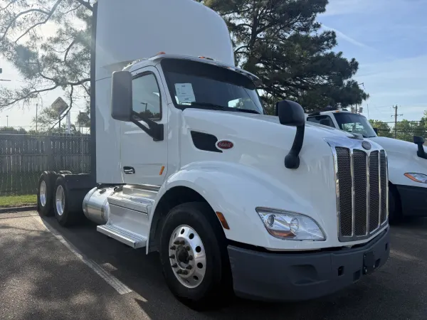 2021 Peterbilt 579