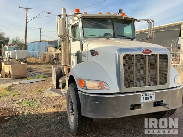 2014 Peterbilt 348
