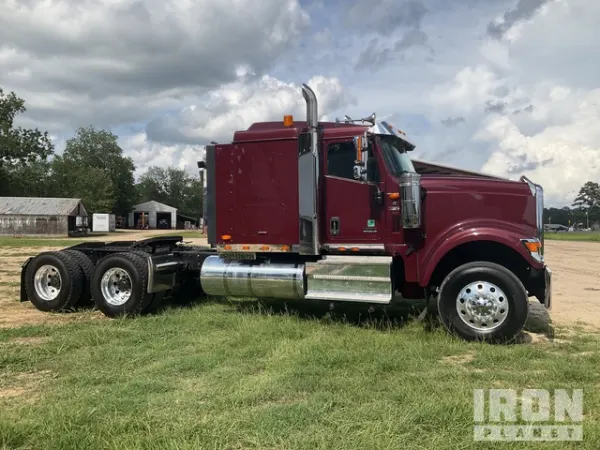 2019 International HX250