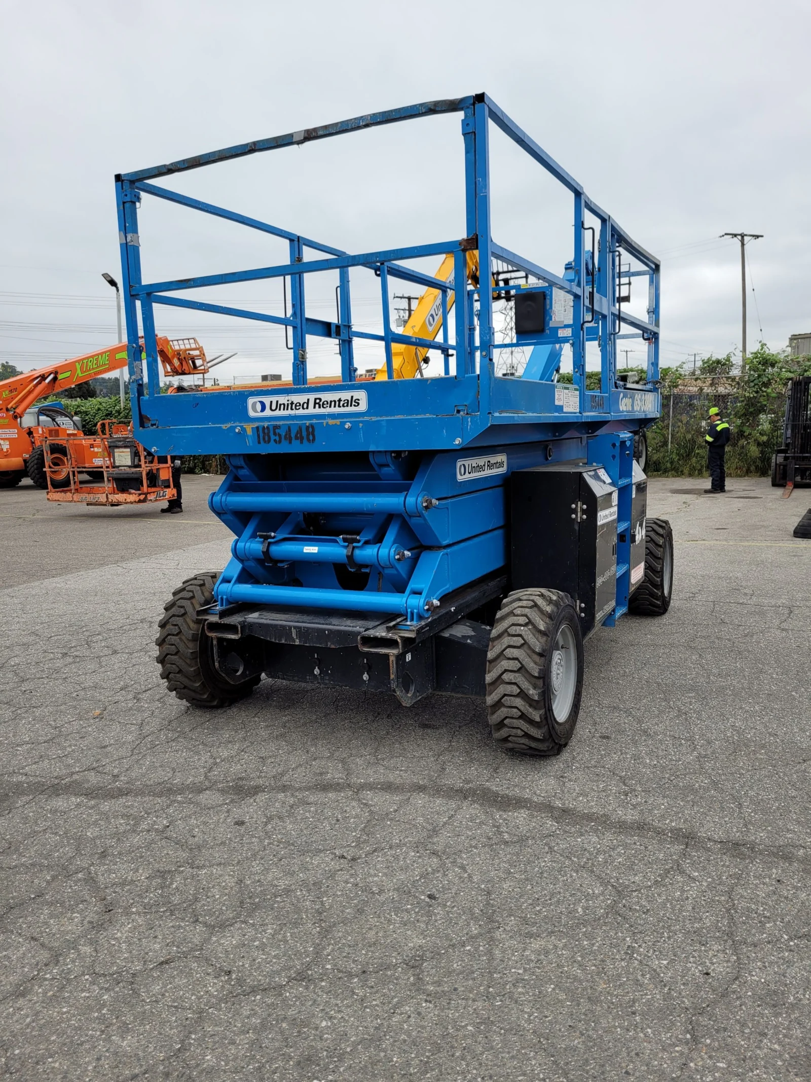 2017 Genie GS-3384 RT Rough Terrain
