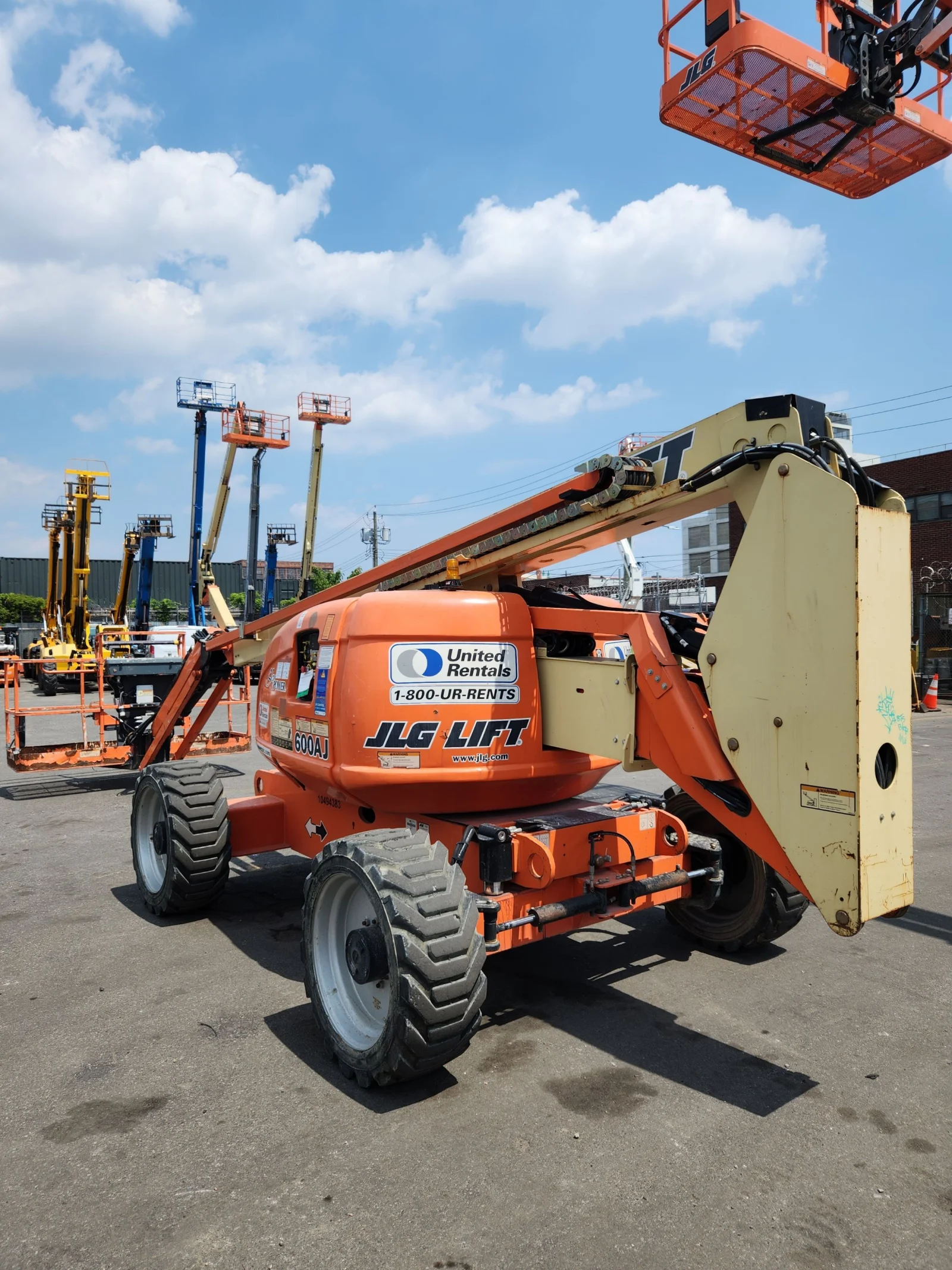 2016 JLG 600AJ Articulating