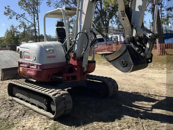 2019 Takeuchi TB260