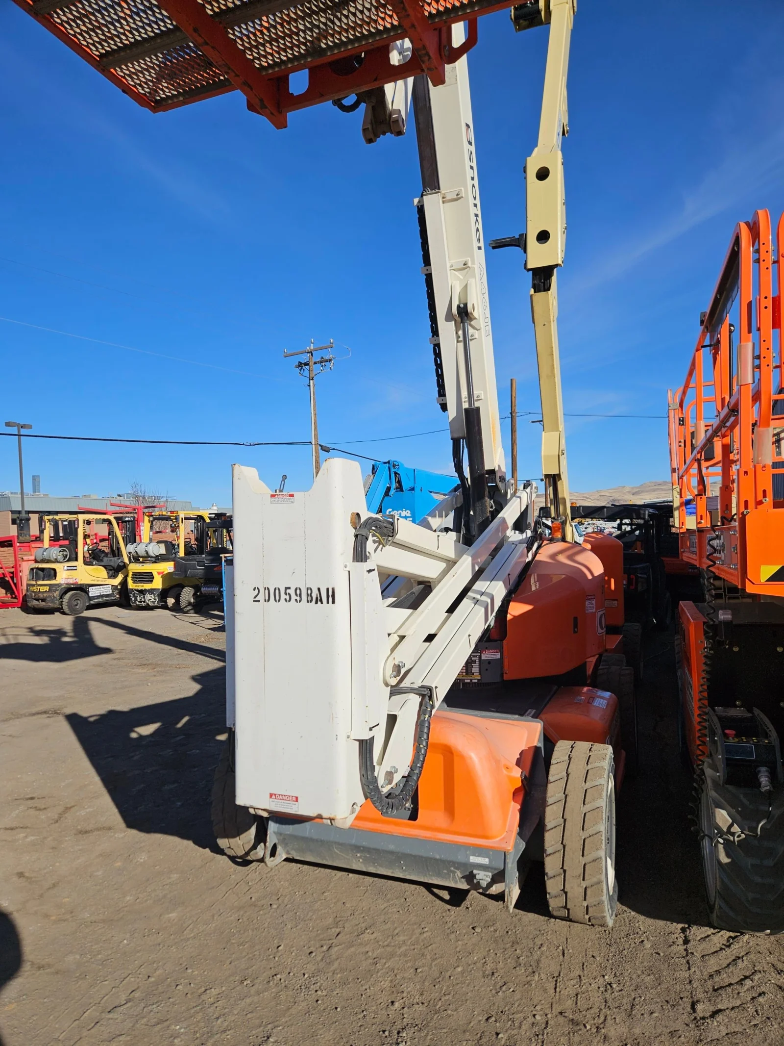 2017 Snorkel A46JE Articulating