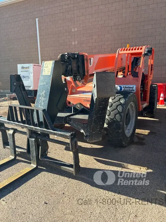 2018 JLG 10054