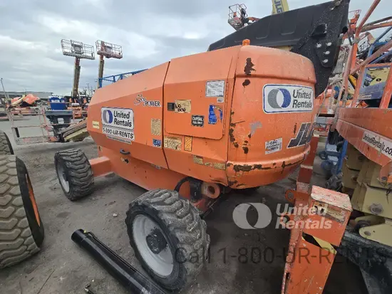 2017 JLG 600S