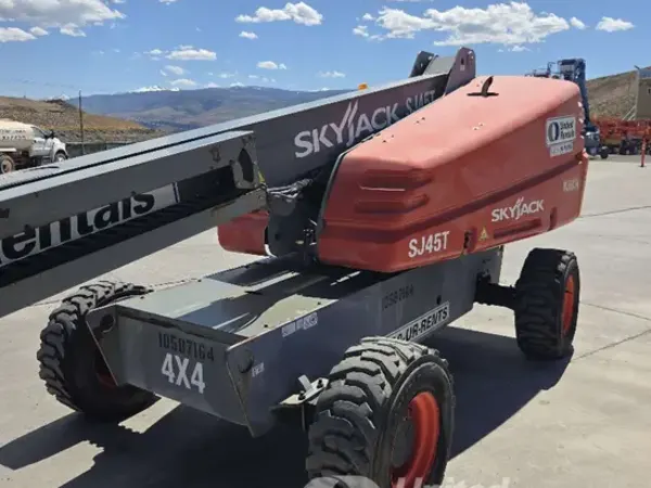 2017 Skyjack SJ45T