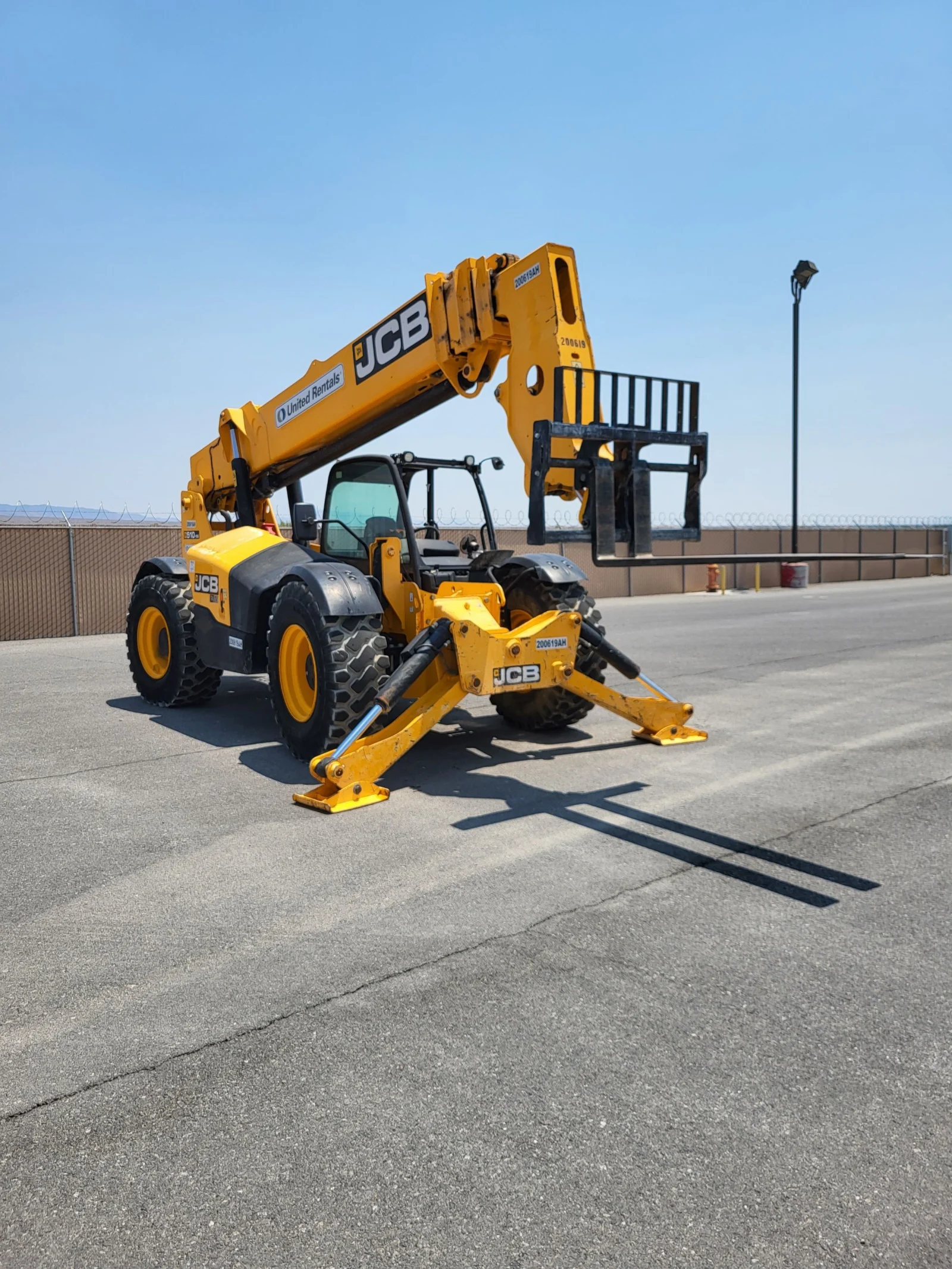 2017 JCB 510-56