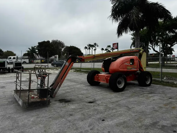 2018 JLG 600AJ