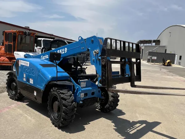 2022 Genie GTH-5519