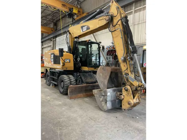 2016 Caterpillar M320F