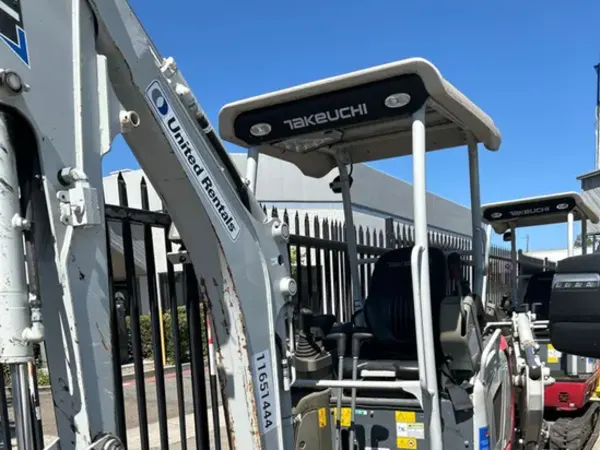 2023 Takeuchi TB20E