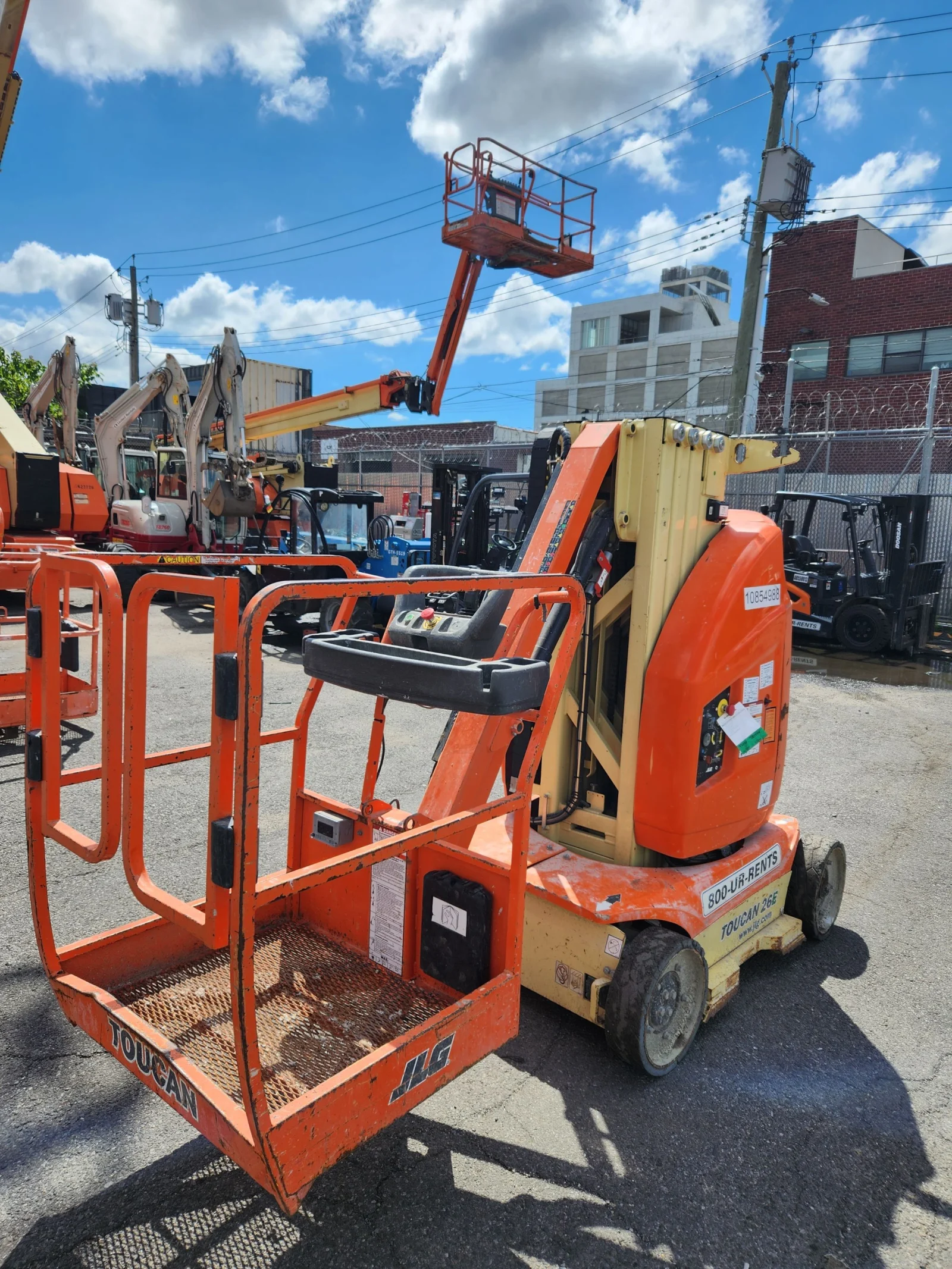 2018 JLG T26E Vertical Mast