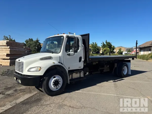 2008 Freightliner M2 106
