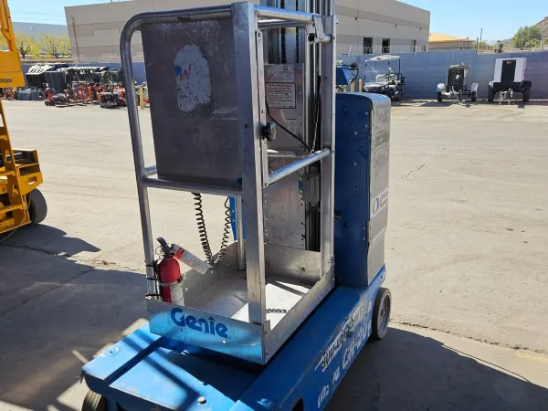 2017 Genie GR-20 Self-Propelled One-Person