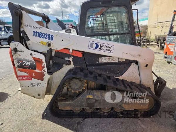 2021 Bobcat T76