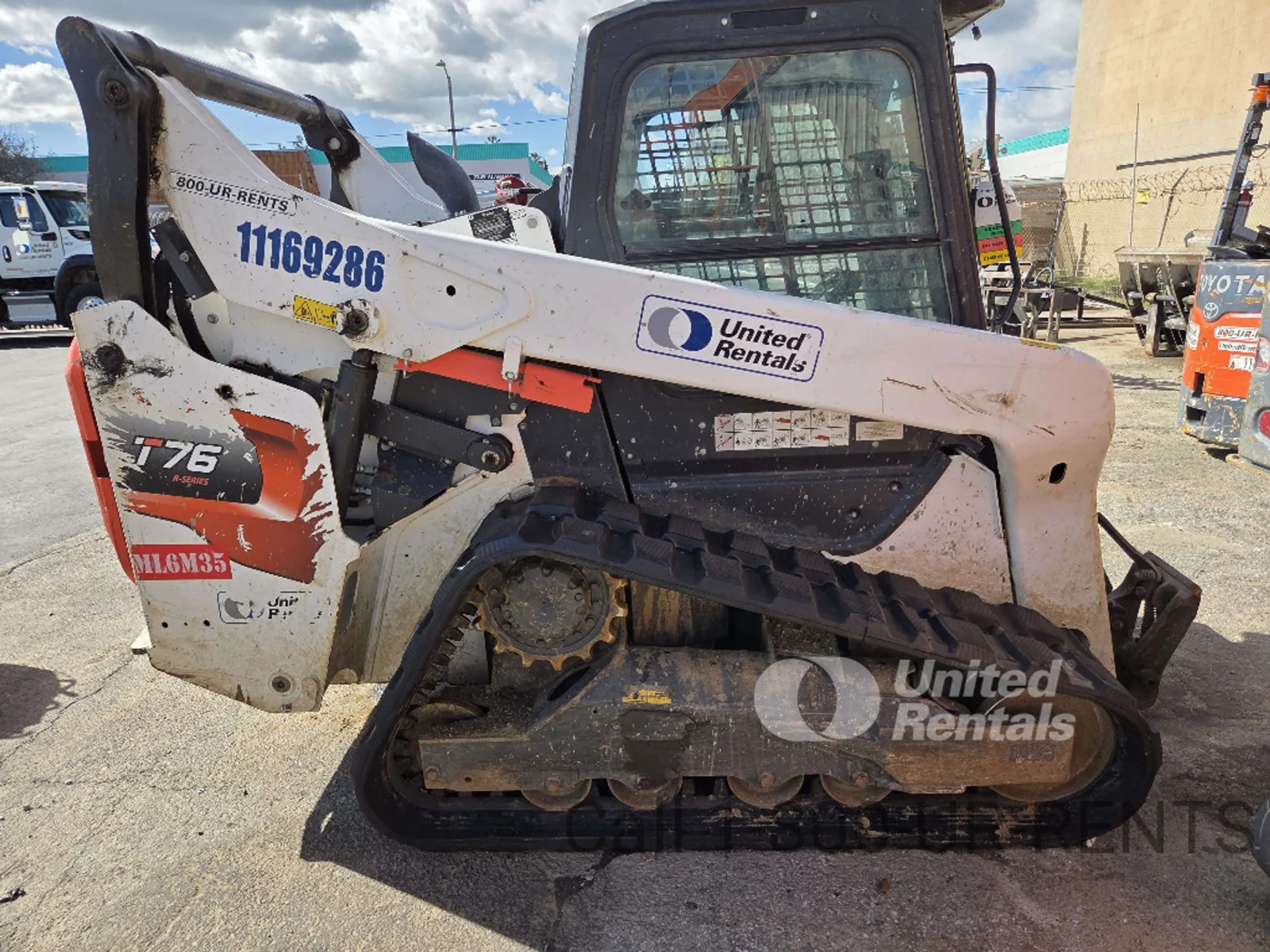 2021 Bobcat T76