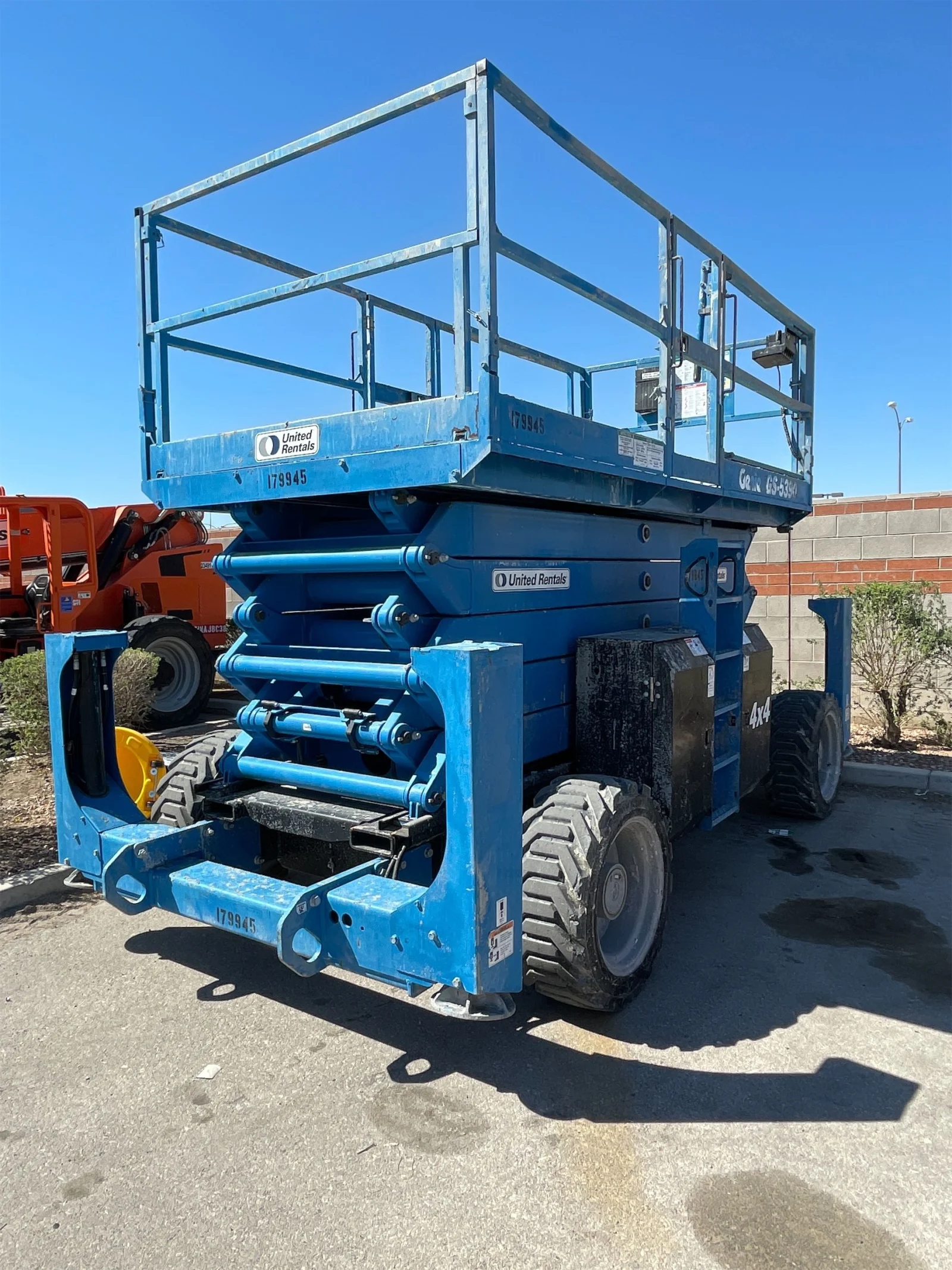 2016 Genie GS-5390 RT Rough Terrain