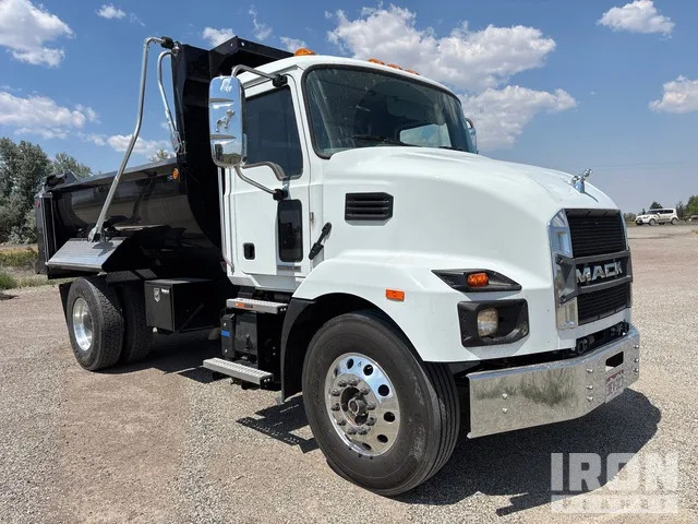 2025 Mack MD