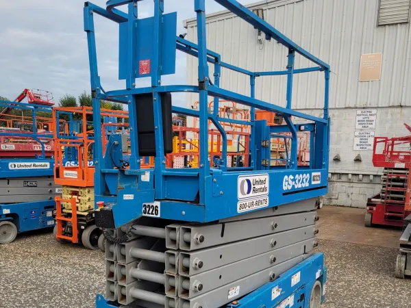 2017 Genie GS-3232
