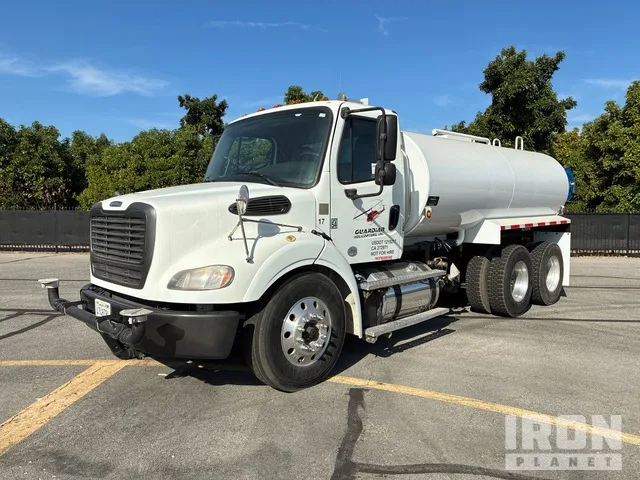 2016 Freightliner M2 112