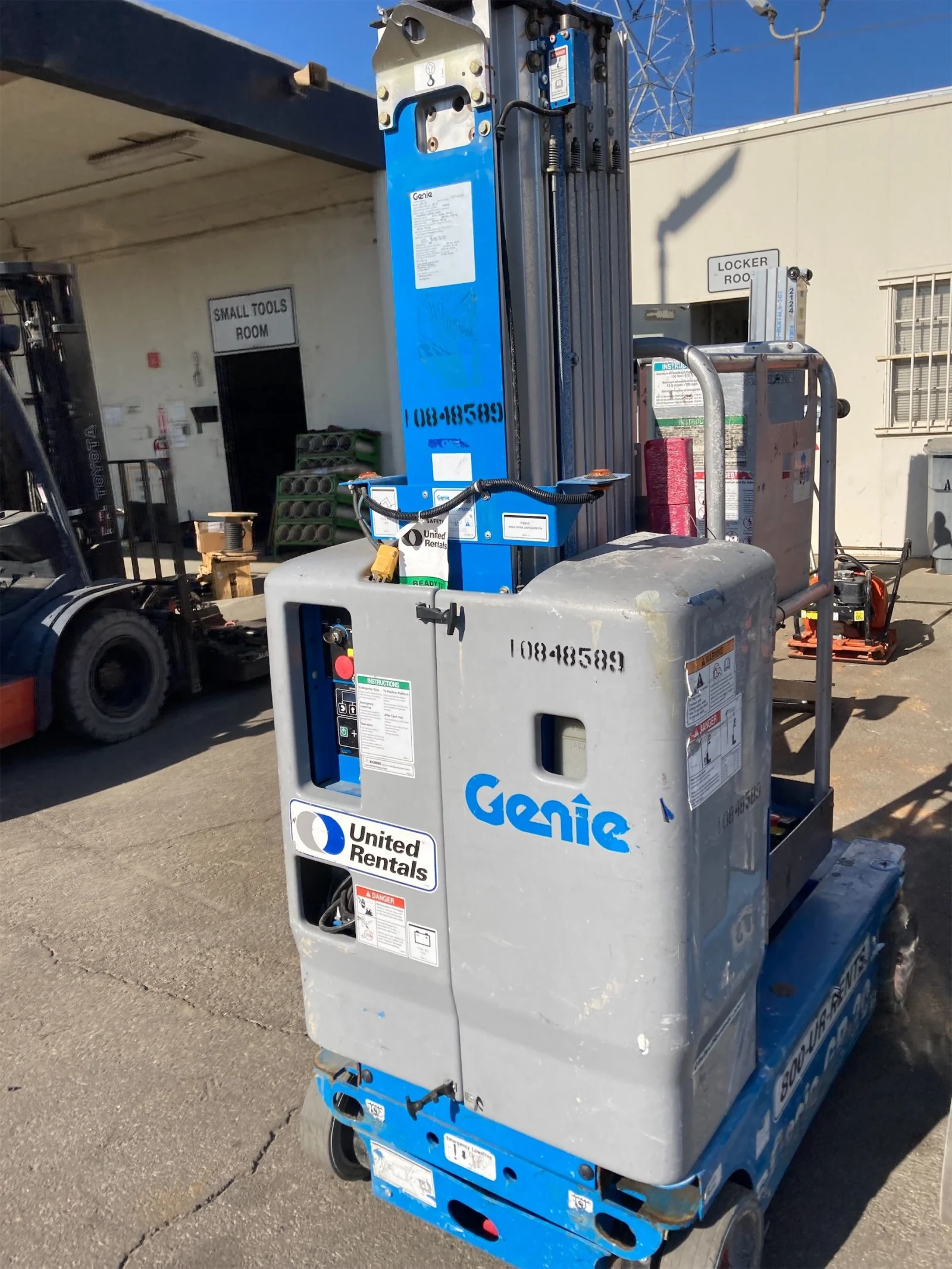 2018 Genie GR-20 Self-Propelled One-Person