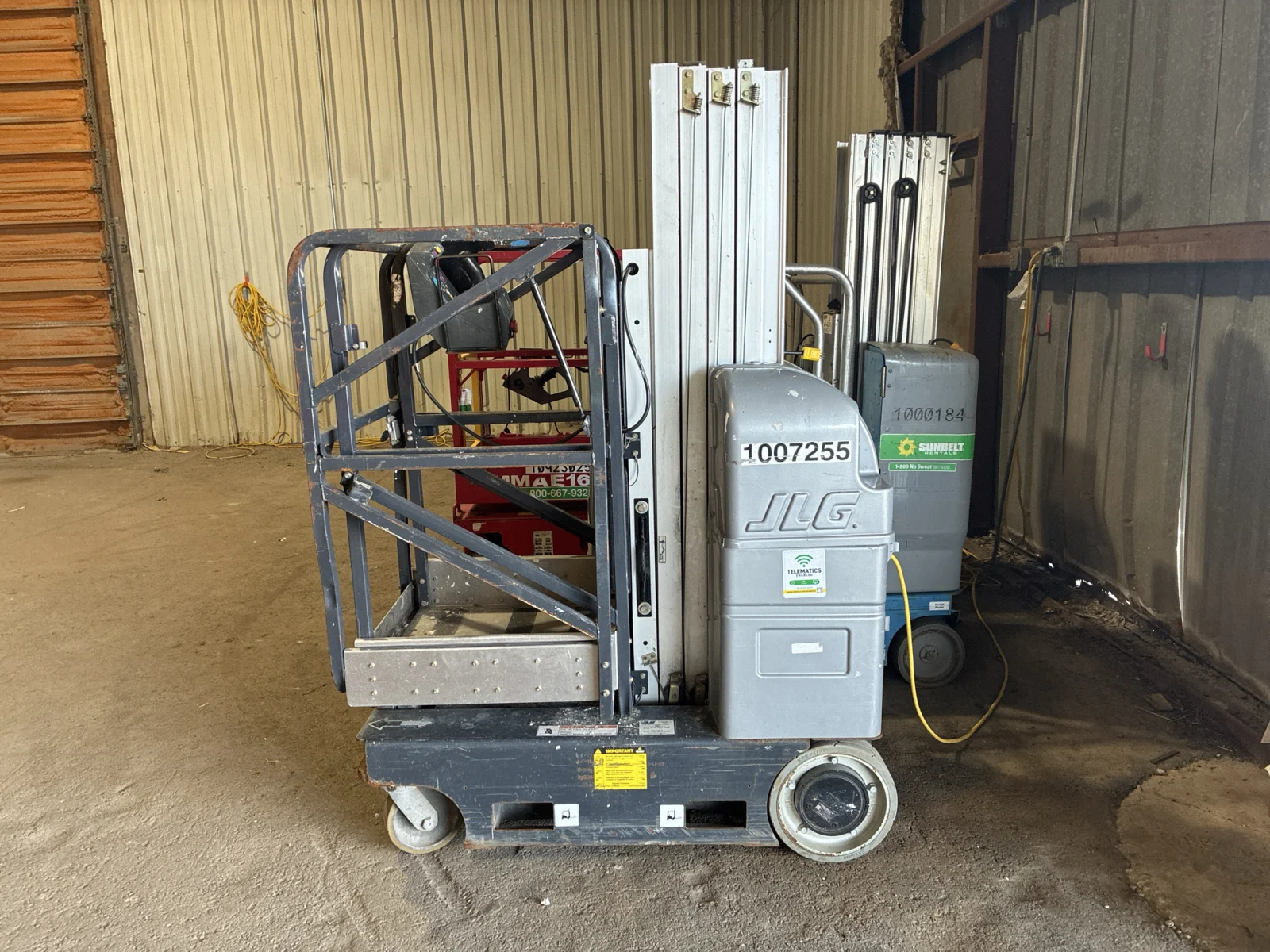 2017 JLG 20MVL